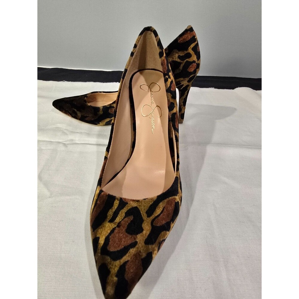 Jessica Simpson Brown Leopard/Animal Print Velvet Pumps Women's 7 M - NWOT